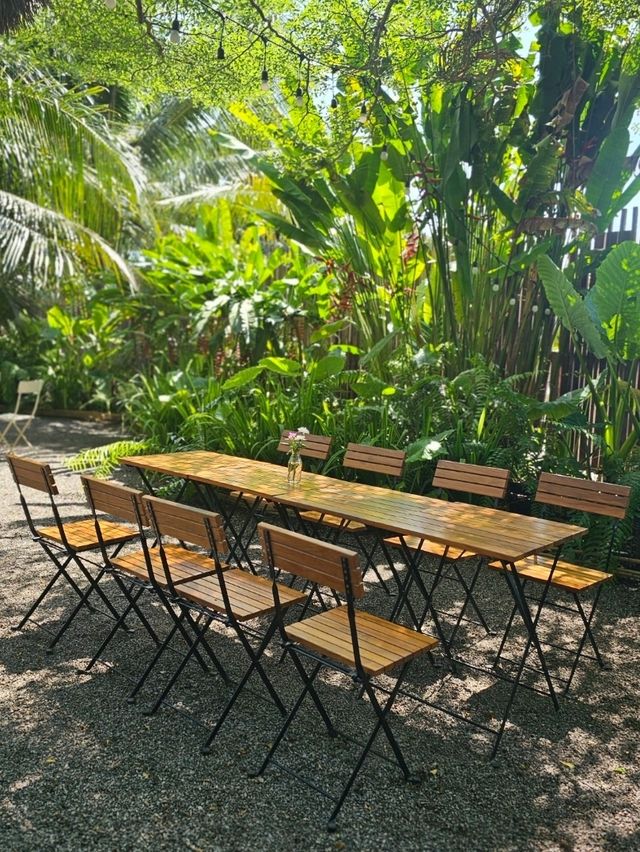 คาเฟ่ขนอม 