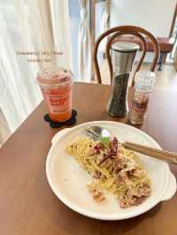 คาเฟ่เปิดใหม่ ย่านบางนา - Better Half 🪵