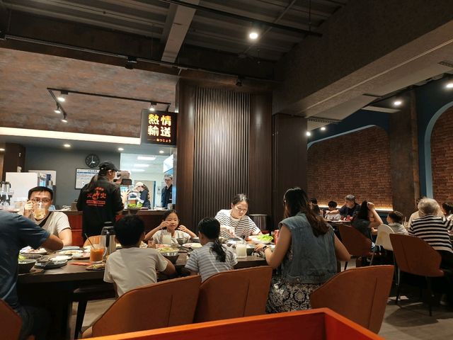 一場味蕾與情感交織的燒肉派對。