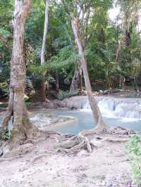 เที่ยวน้ำตก 1 ในน้ำตกที่สวย •น้ำตกเอราวัณ•