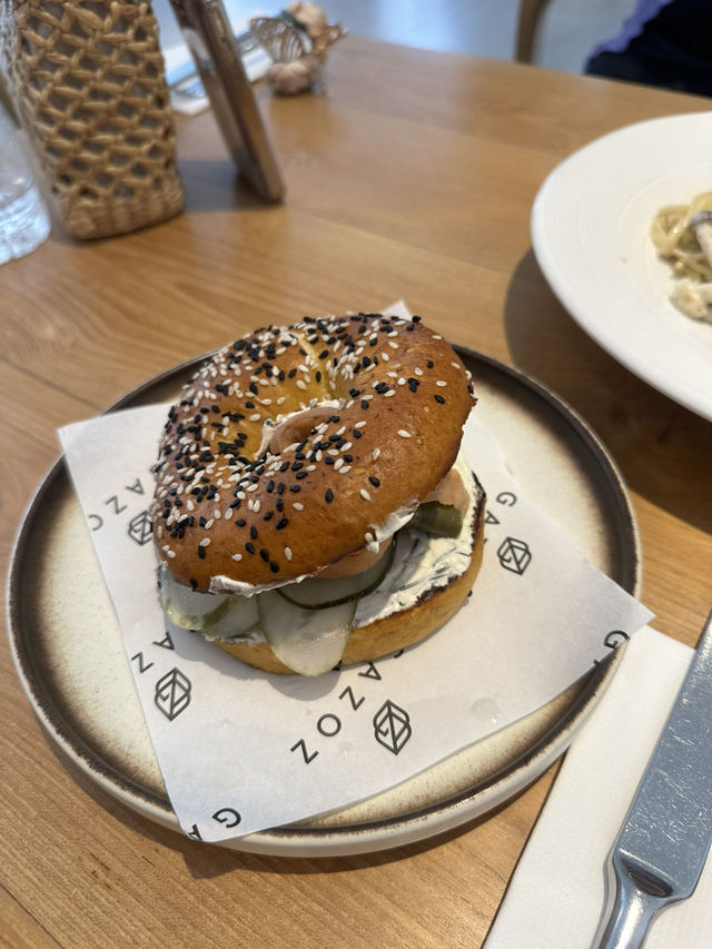 Australian breakfast at Gazoz Cafe Batam with newest outlet 