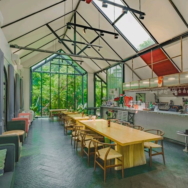 Adam&Eve Cafe' and Bistro คาเฟ่ขอนแก่นฟิล Luxury