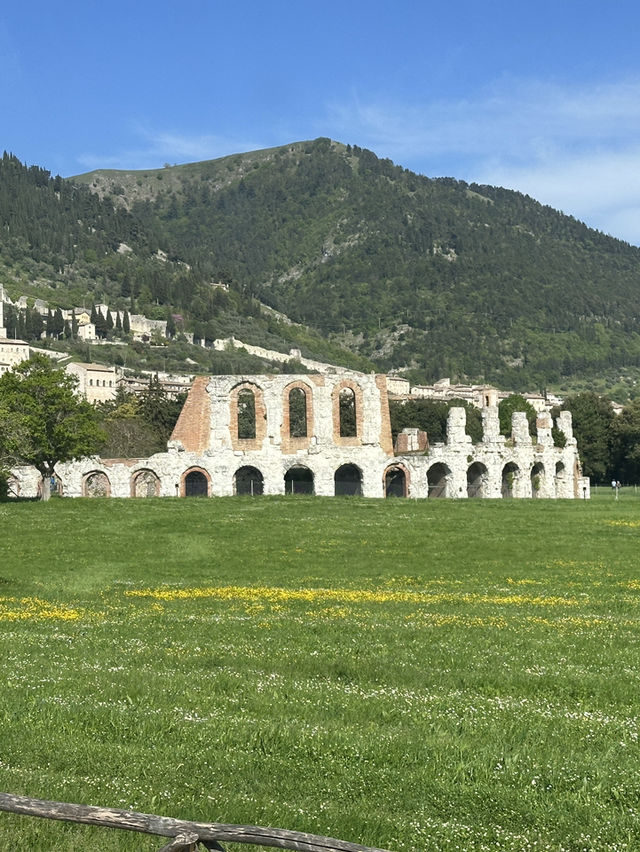 意大利古比奧 🏛️遊羅馬劇場考古公園🇮🇹