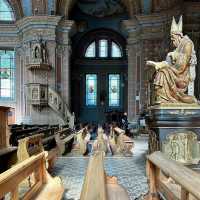🏡 *Ortisei: A Woodcarver’s Fairytale in the Dolomites* ✨🌲