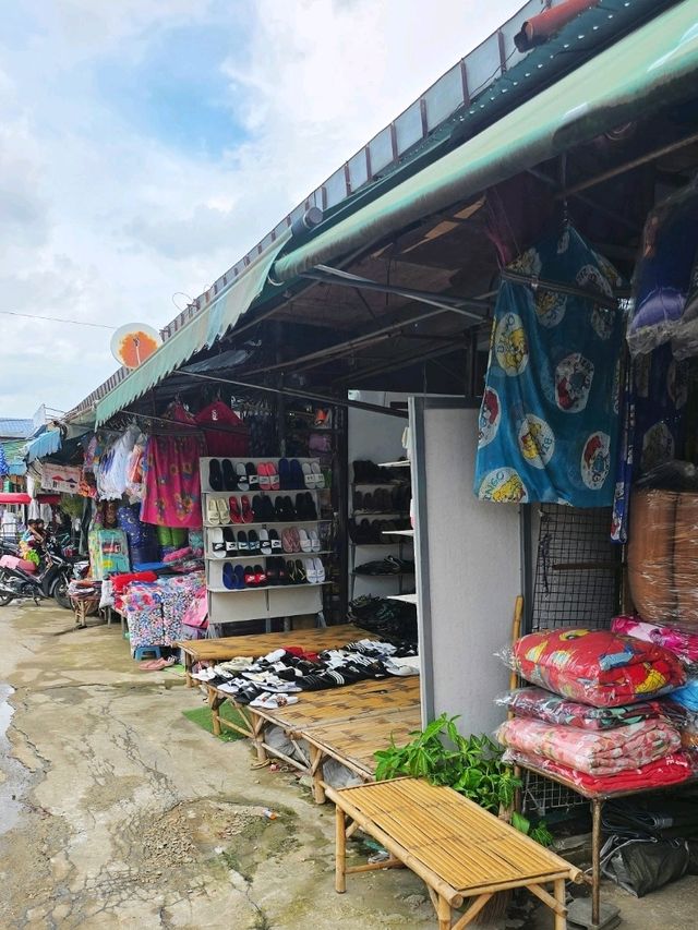 ตลาดโรงเกลือ ตลาดการค้าชายแดนขนาดใหญ่ที่สุดในไทย