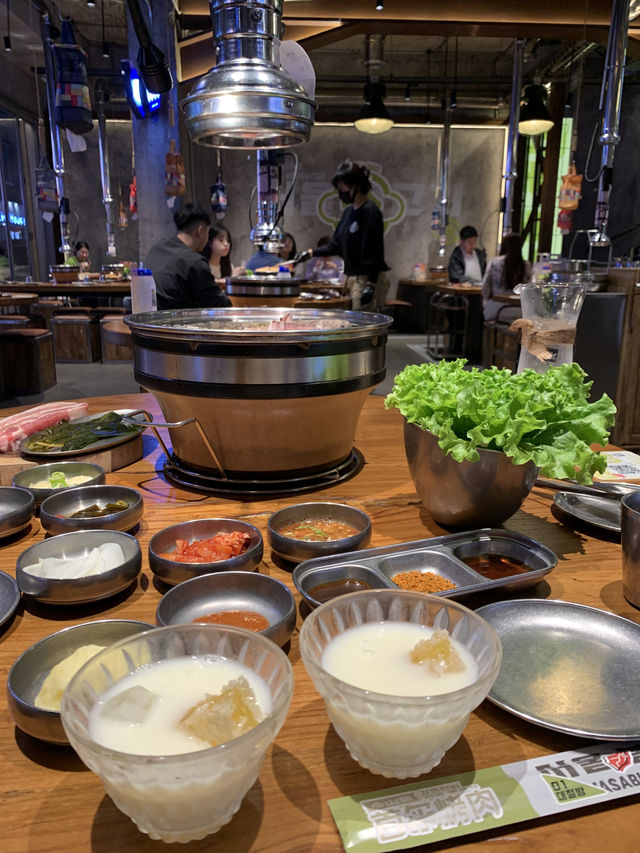 中国大連　お洒落な韓国焼肉屋さん