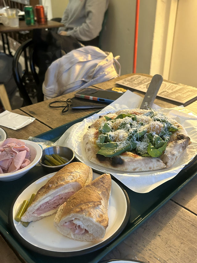 힙한 감성과 맛있는 샌드위치, 고트델리 문래🍕