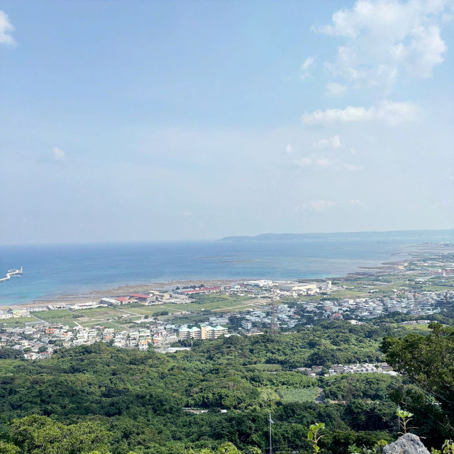 🏯【沖繩中城城跡】世界遺產評測：石牆博物館 × 護佐丸悲劇舞台 × 360度絕景！