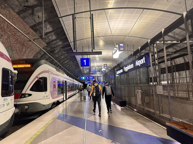 【ヘルシンキ中央駅→空港｜電車1本でスムーズに移動】