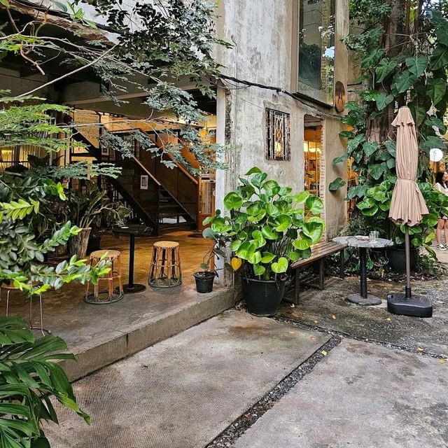 nice little cafe