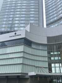 Timeless Elegance and Harbourfront Tranquility at Four Seasons Hong Kong