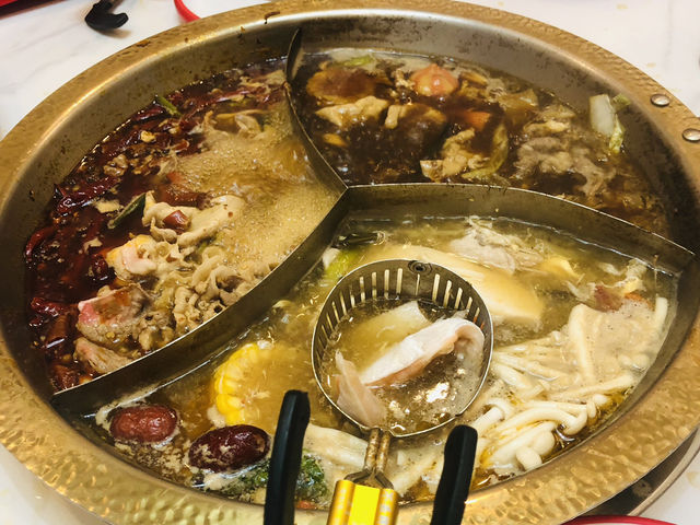 หม่าล่าหม้อไฟ ที่ยกต้นตำรับมาไว้ที่นี่