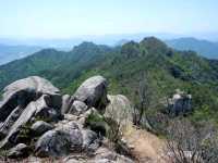 Quiet Trails & Craggy Peaks