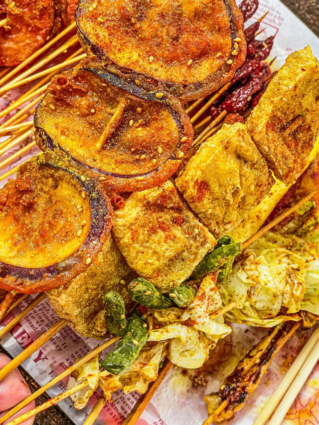 Delicious & Budget-Friendly!🔥 Chengdu-Style Skewers in Guangzhou — Only ¥20 Per Person!