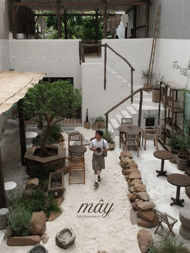 May Kitchenware