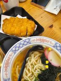 新舊交融嘅美味發現，官塘鬧市中性價比高的壽司店