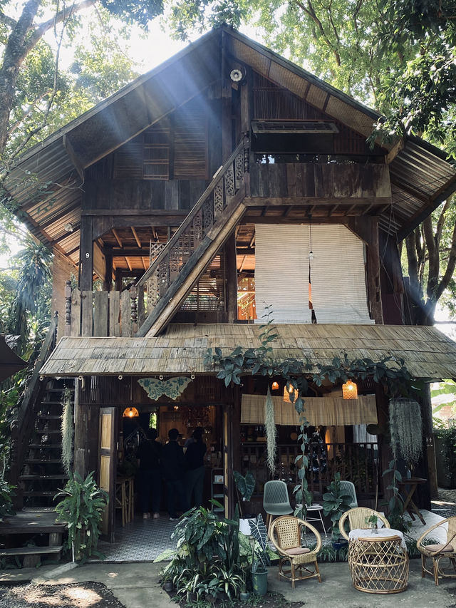 PEMA Cafe - Chiangmai คาเฟ่ไม้ตกแต่งสไตล์ล้านนา