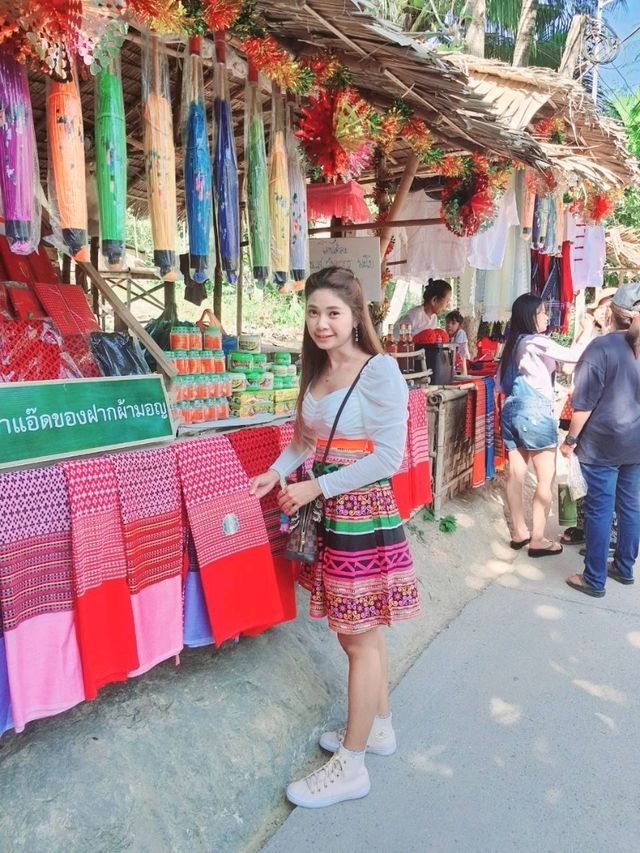 ตลาดบ้านมอญ ห้วยน้ำใส สวนผึ้ง