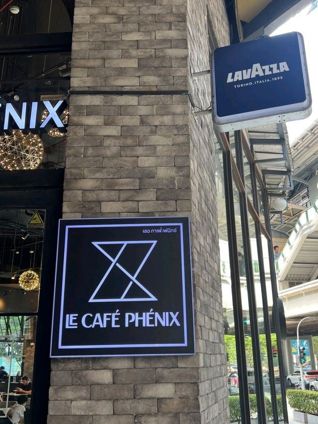 Cafe Le Phenix Gateway