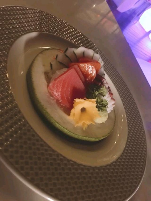 บุฟเฟต์นานาชาติ ตึกใบหยก ช่วงค่ำ