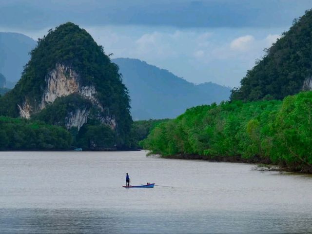 โรงแรมริเวอร์ฟร้อนท์ กระบี่