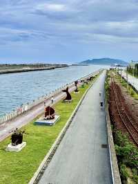 Between Sea and Stillness: A Midday Pause at Hualien Port