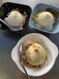 🍨นัฐพรไอศครีมกะทิสด – ร้านประจำที่ต้องแวะทุกครั้ง