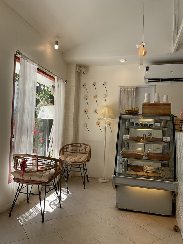 Sunday cafe