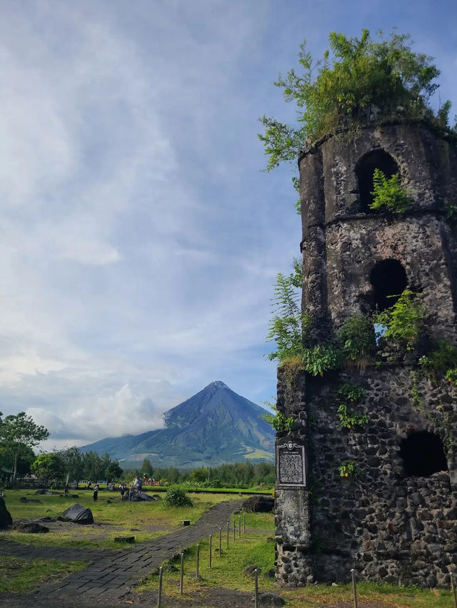 Cagsawa Ruins
