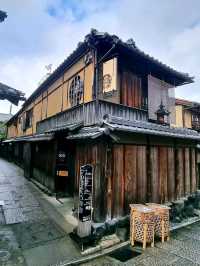 Kyoto’s Tatami Starbucks – A Coffee Shop Steeped in Tradition