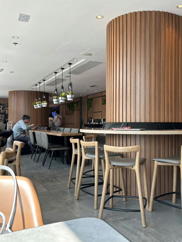 PLAZA PREMIUM LOUNGE  💕 香港機場貴賓室