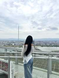 จุดชมวิวกลางเมืองโอซาก้า Umeda Sky Building