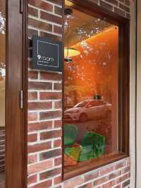 9room Cafe & Decor