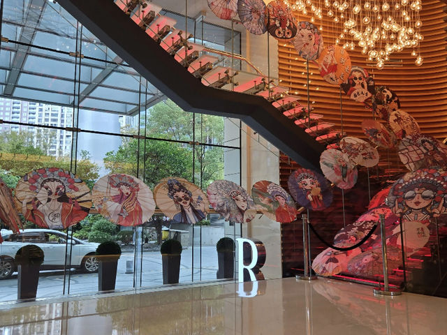 Renaissance Shanghai Putuo Hotel: A Solid 4.7/5 Stay! 🏨✨