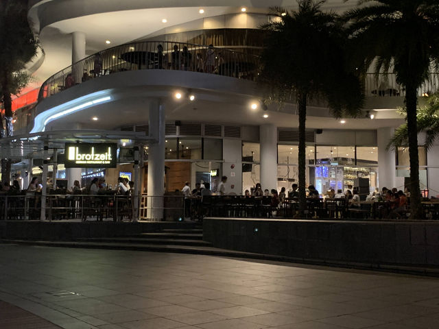 🍺 Brotzeit at VivoCity — Sausages, Steins & Stunning Views