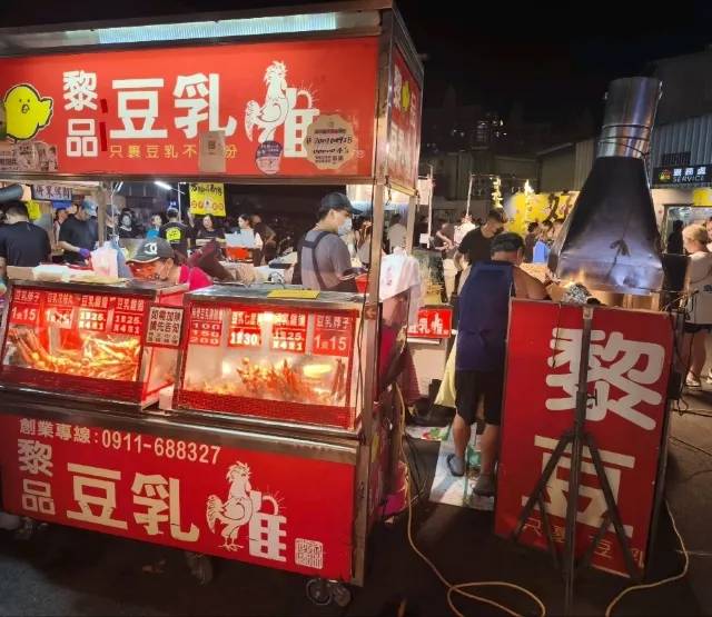 大慶夜市現炸小吃攤位(豆乳雞)
