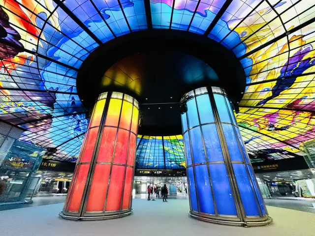 高雄捷運@美麗島站─光之穹頂