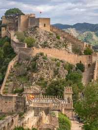 🏰🌿 “Layers of Legends: My Castle Walk Above Xàtiva” 🇪🇸✨