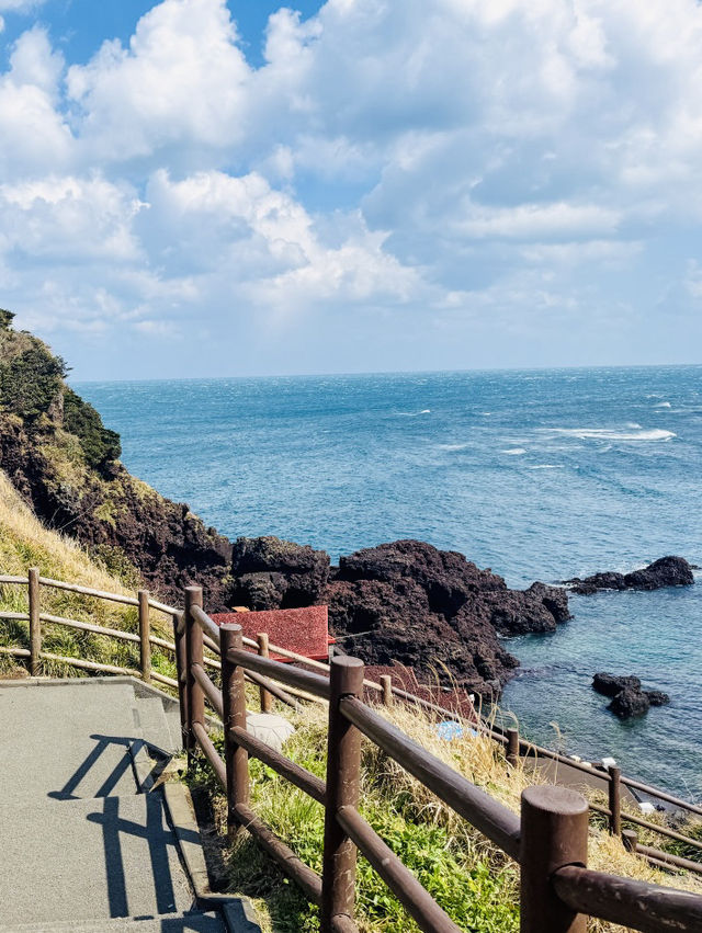 A Photographer's Paradise for Dramatic Coastal Panoramas