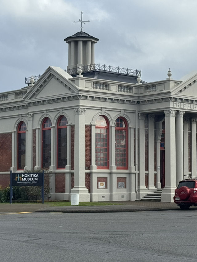 Quick day trip to a sleepy town and Gorges of Hokitika