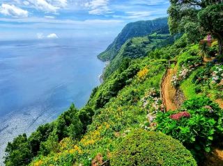 Azores Islands: Portugal’s Volcanic Paradise of Green, Blue & Pure Wonder 🌊