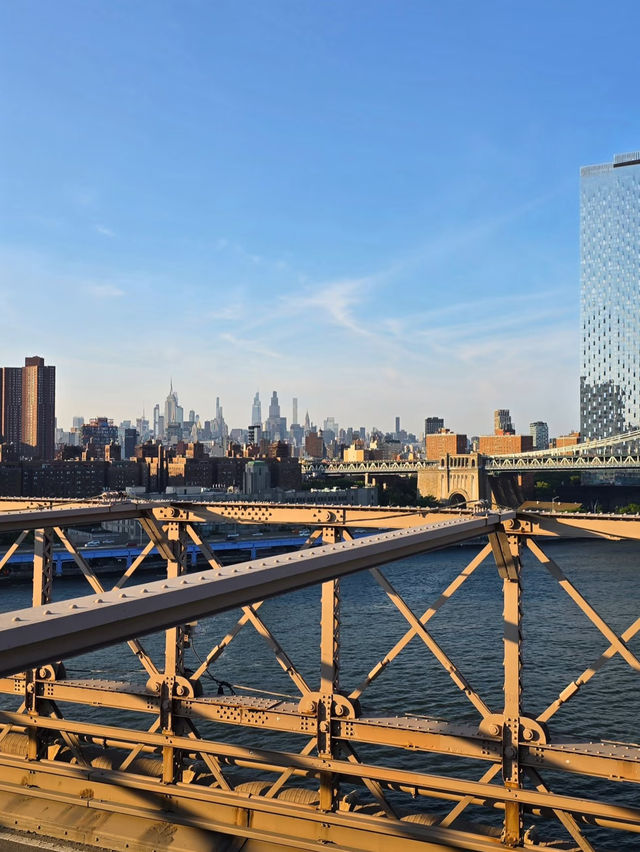 Brooklyn Bridge & The Must-Try Beef Sandwich Combo 🌉🥪📸
