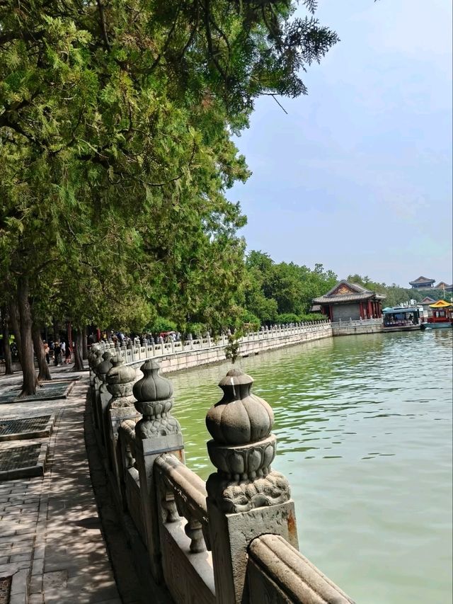 SUMMER PALACE · BEIJING’S 3-SQUARE-KILOMETER IMPERIAL ESCAPE