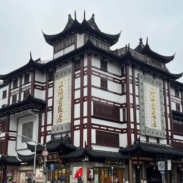 📍Yuyuan Garden (豫园), A Garden of Serenity in the Heart of Shanghai