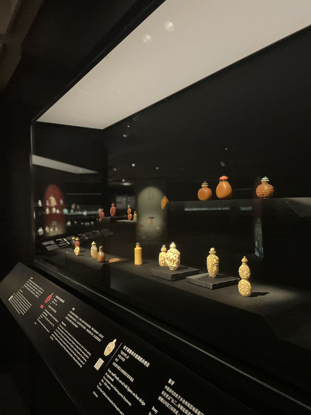 🇭🇰 An exhibition of snuff bottles in Hong Kong museum of art 🇭🇰 An exhibition of snuff bottles in Hong Kong museum of art