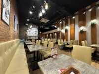 🍽️ Anmour Cafe Eko Botani – Comfort Food Before a Relaxing Night