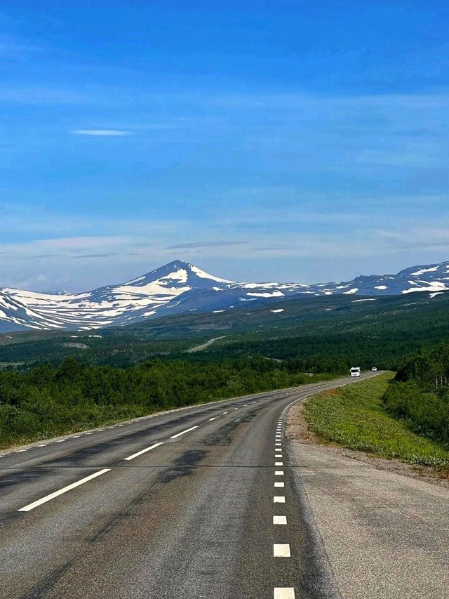 Abisko National Park – Arctic Wilderness & Northern Lights 🇸🇪