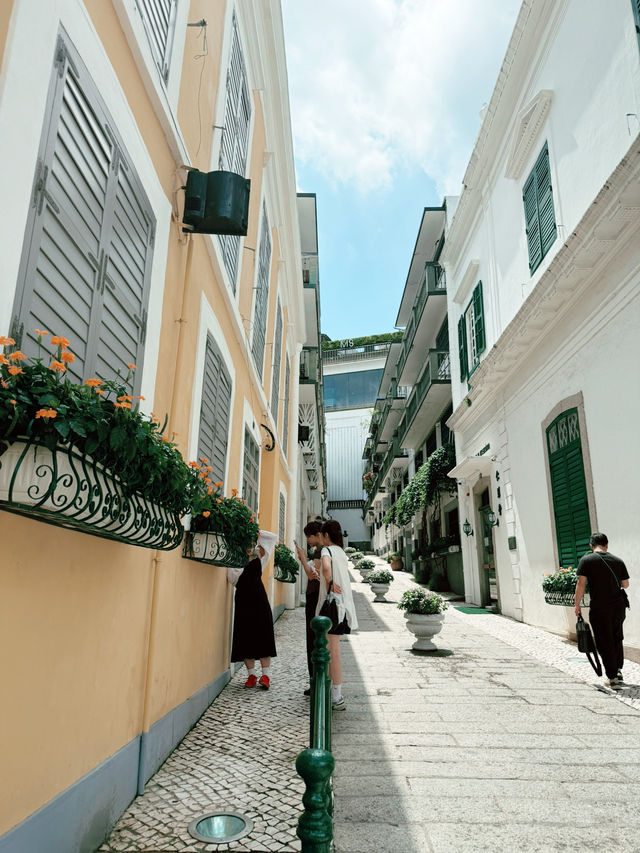 Enchanting Macao: A Visual Journey Through the City of Dreams Enchanting Macao: A Visual Journey Through the City of Dreams
