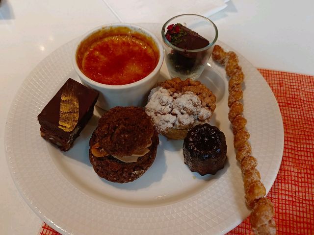 台北美福大飯店彩匯午餐