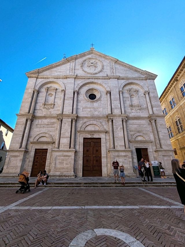 Cathedral of Pienza: A Renaissance Masterpiece